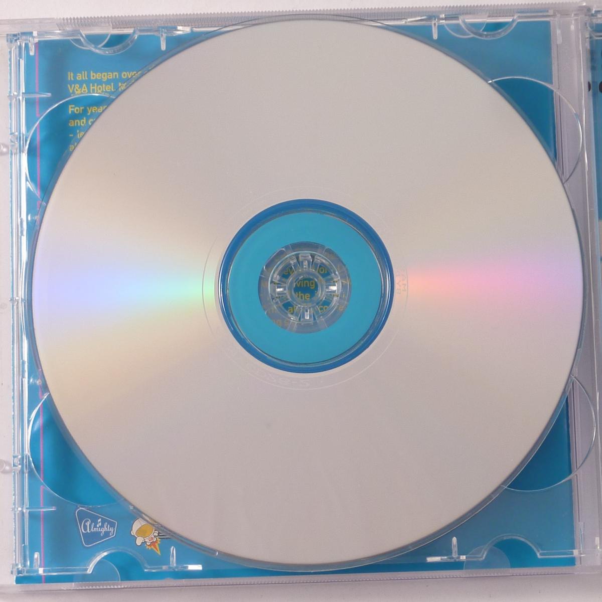 Various Queer As Folk - The Whole Love Thing. Sorted. CD Album CD Album Mixed